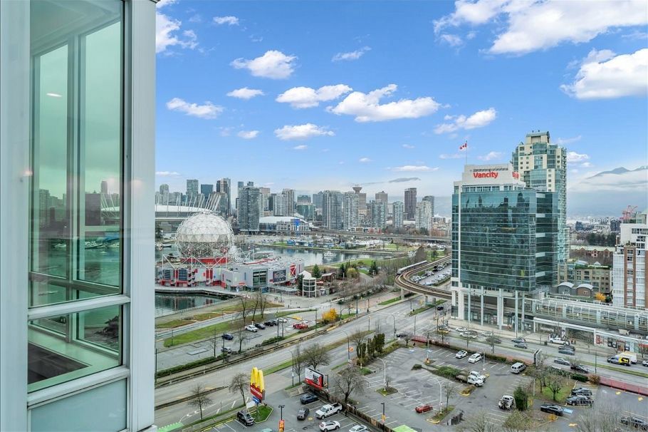 2016 1618 Quebec Street Vancouver, BC - 15