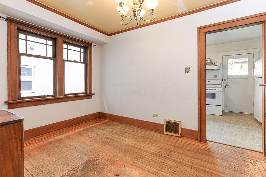 4557 W 14th Avenue Vancouver, BC - 12