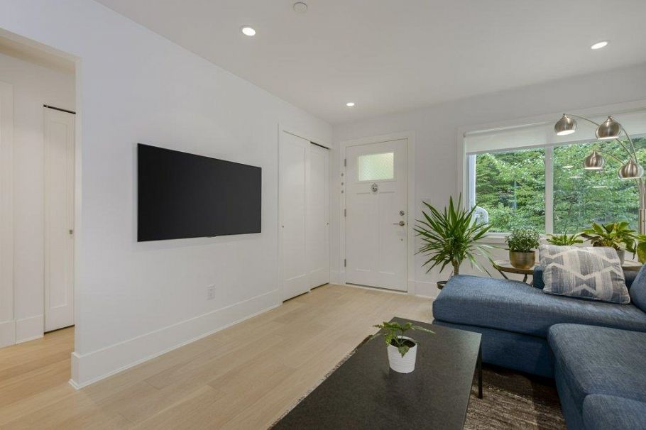 5051 Sherbrooke Street Vancouver, BC - 5