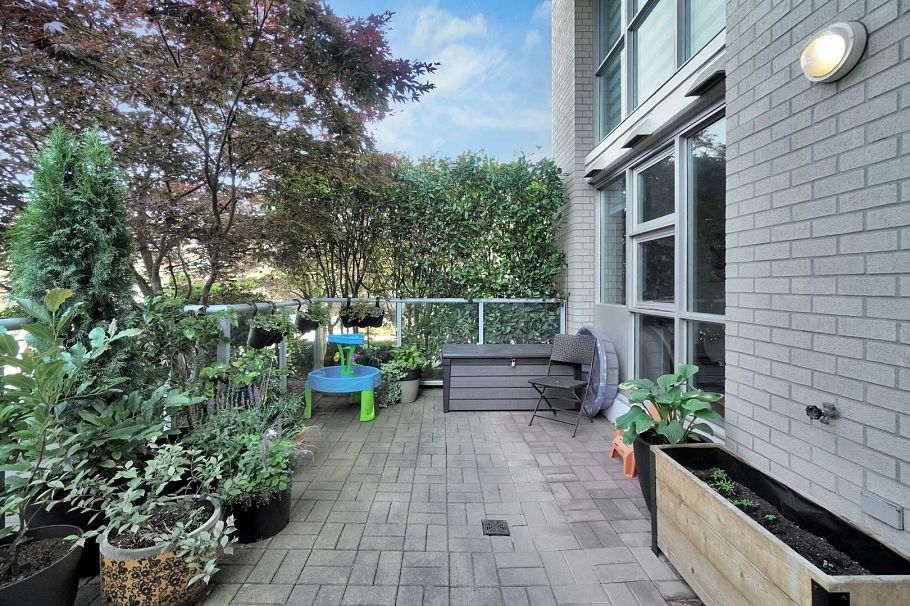 910 Quebec Street Vancouver, BC - 32