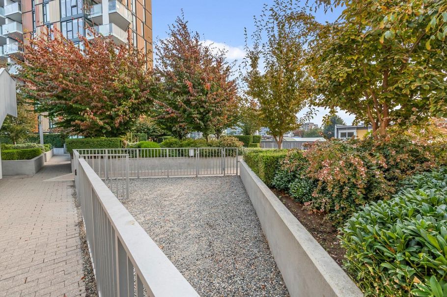 608 285 E 10th Avenue Vancouver, BC - 35