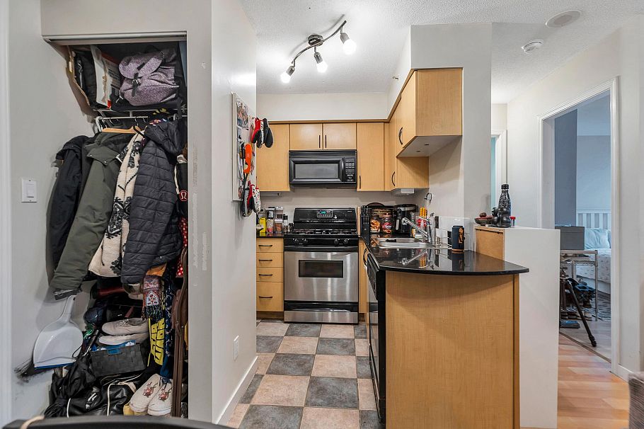 1501 63 Keefer Place Vancouver, BC - 12