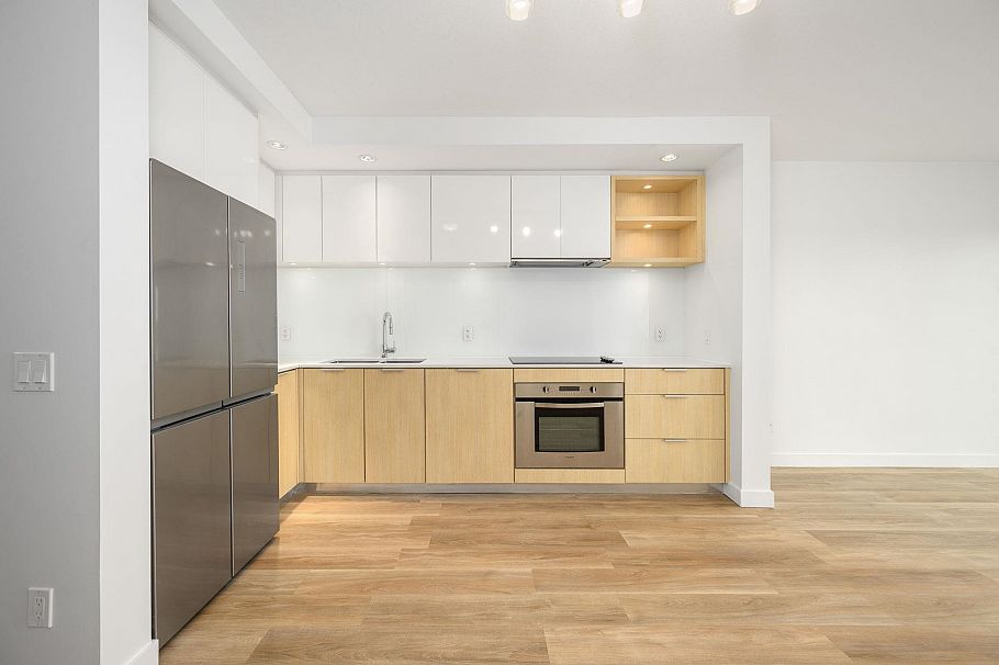 414 111 E 3rd Street North Vancouver, BC - 10