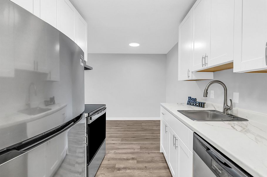 106 252 W 2nd Street North Vancouver, BC - 18