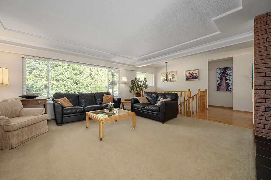 545 W 22nd Street North Vancouver, BC - 8