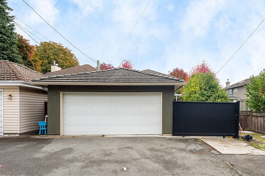 7949 Montcalm Street Vancouver, BC - 34