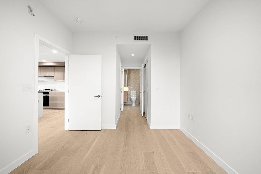 305 5212 Cambie Street Vancouver, BC - 12