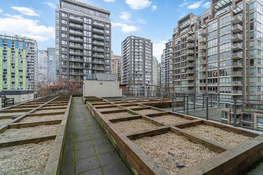 613 1082 Seymour Street Vancouver, BC - 26
