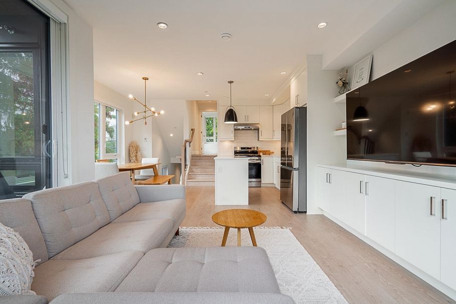 4756 Duchess Street Vancouver, BC - 5