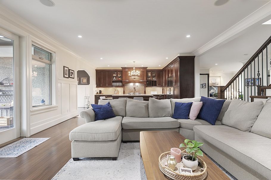 518 E 16th Street North Vancouver, BC - 5