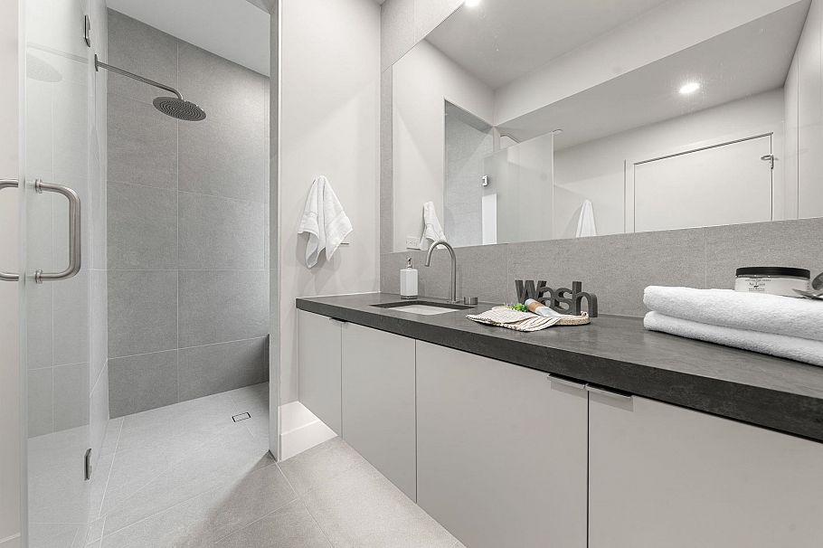 1 638 E 46th Avenue Vancouver, BC - 32