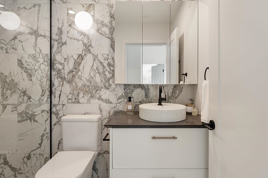 197 W King Edward Ave Street Vancouver, BC - 16