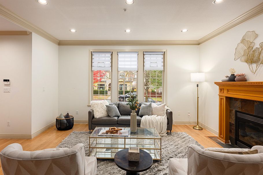 7949 Montcalm Street Vancouver, BC - 8