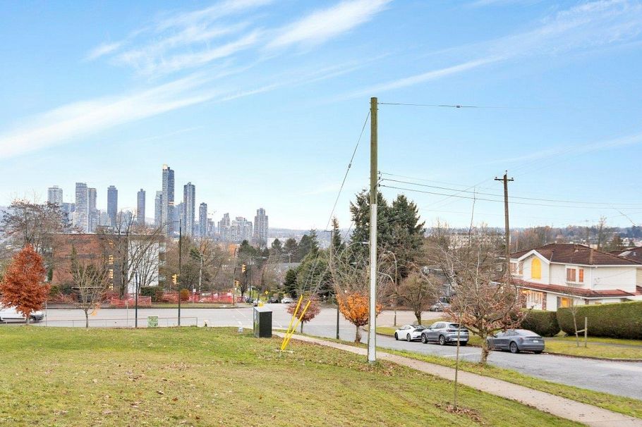 3288 E 5th Avenue Vancouver, BC - 30