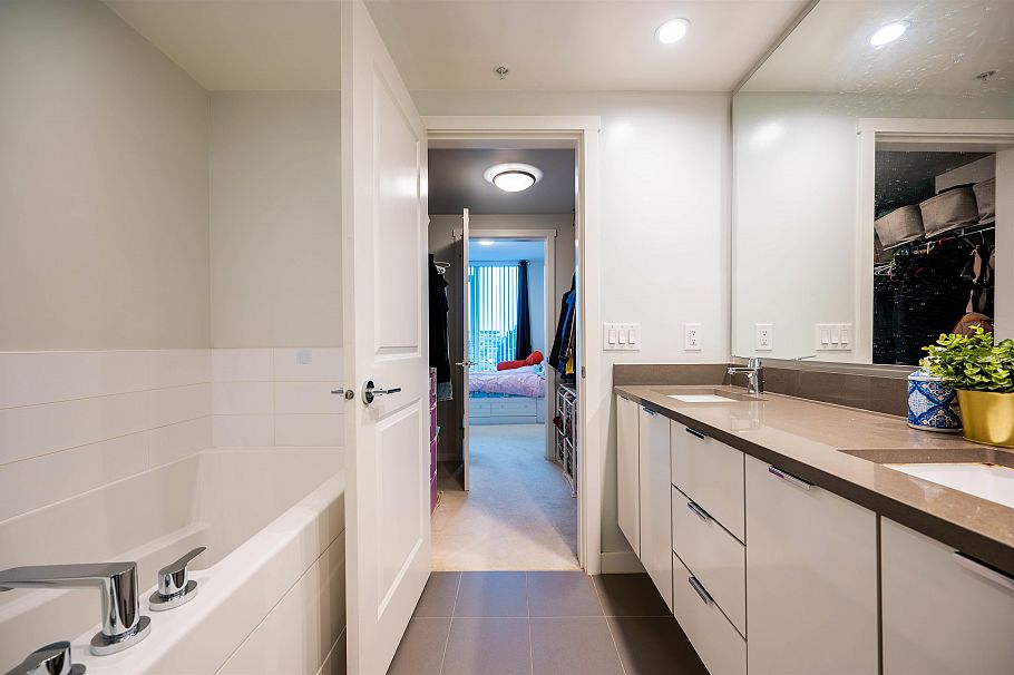 513 8333 Sweet Avenue Richmond, BC - 14