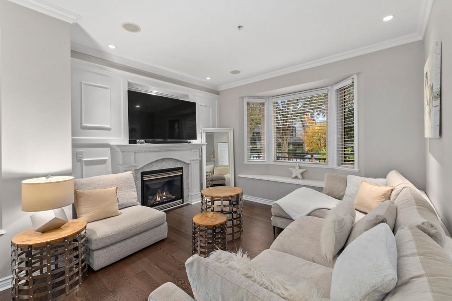 3135 Sunnyhurst Road North Vancouver, BC - 4