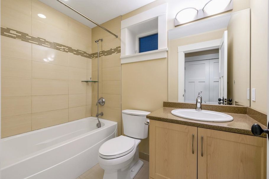 2031 W 45th Avenue Vancouver, BC - 21