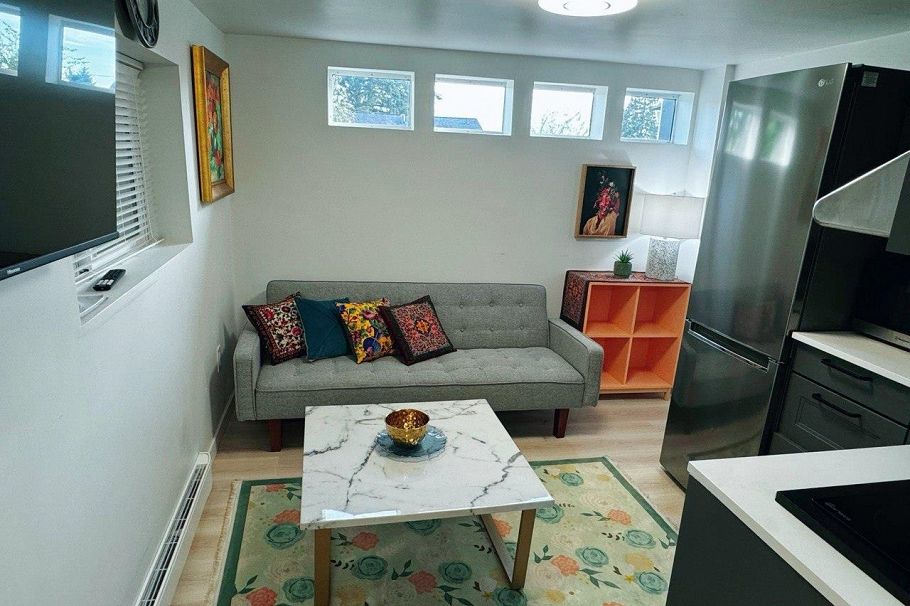 515 W Queens Road North Vancouver, BC - 33