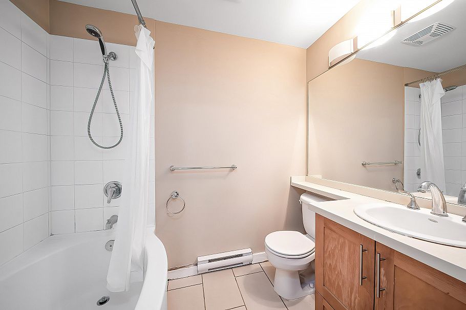 313 4883 Maclure Mews Vancouver, BC - 10