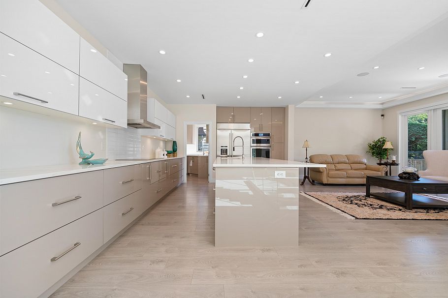 5199 Cliffridge Avenue North Vancouver, BC - 19