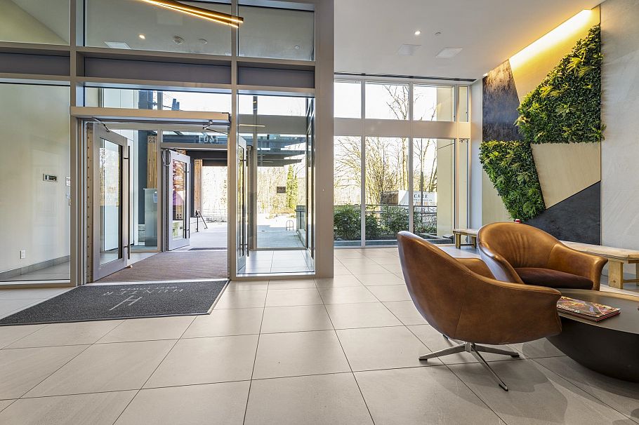 1004 1401 Hunter Street North Vancouver, BC - 3