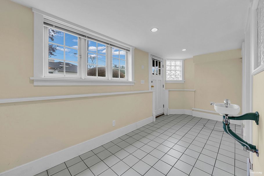 7708 Heather Street Vancouver, BC - 29