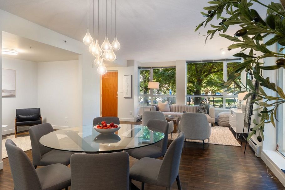 188 Chesterfield Avenue North Vancouver, BC - 8