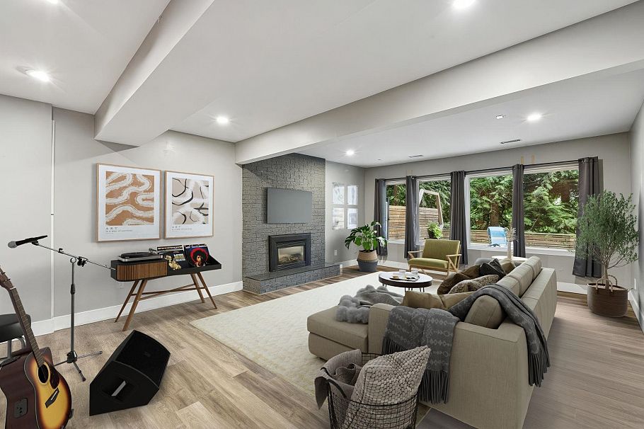 1433 Mcnair Drive North Vancouver, BC - 26