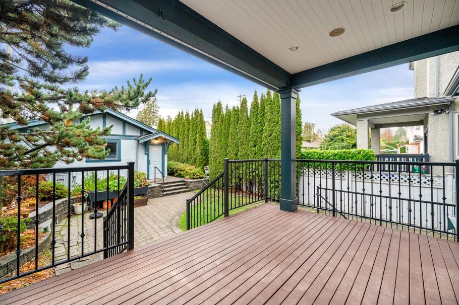 2031 W 45th Avenue Vancouver, BC - 26