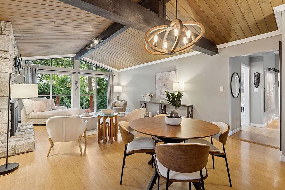 1433 Mcnair Drive North Vancouver, BC - 10