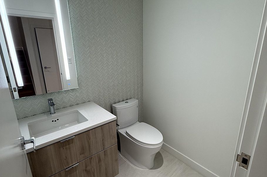 117 755 HARBOURSIDE DRIVE, North Vancouver BC V7P 0G1 North Vancouver, BC - 14