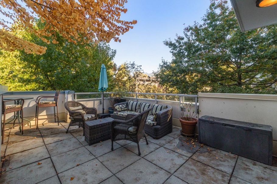 188 Chesterfield Avenue North Vancouver, BC - 31