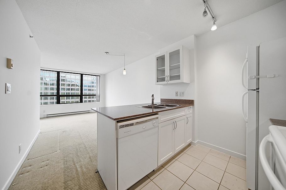 1908 938 Smithe Street Vancouver, BC - 15