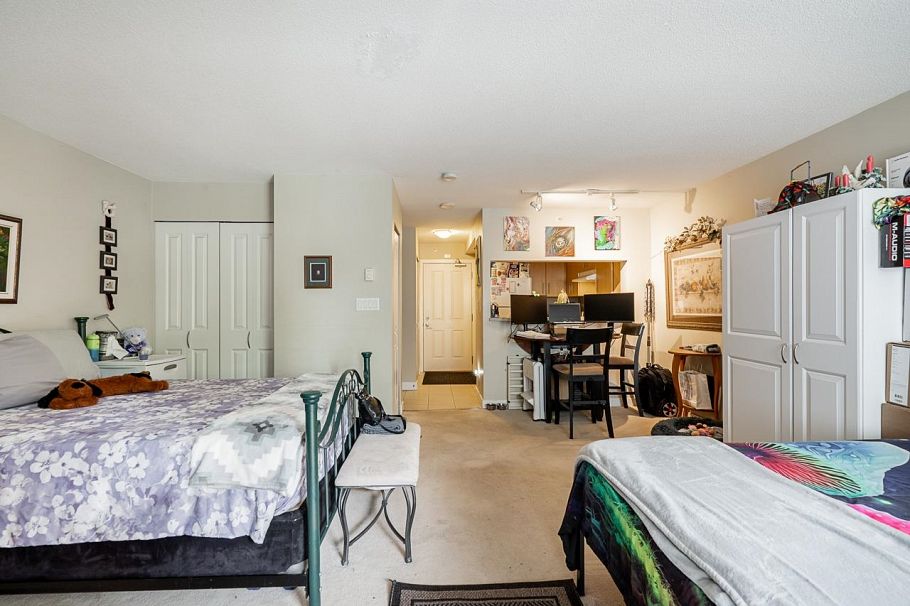 211 3660 Vanness Avenue Vancouver, BC - 6