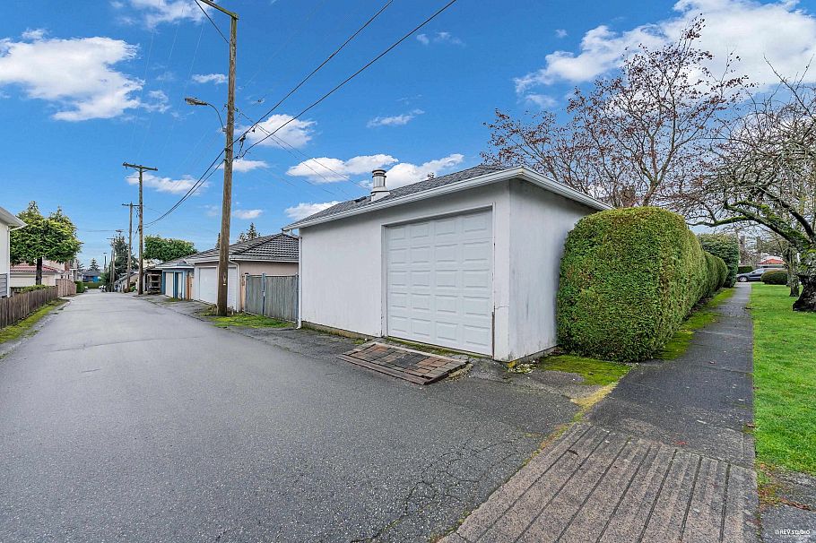 7708 Heather Street Vancouver, BC - 35