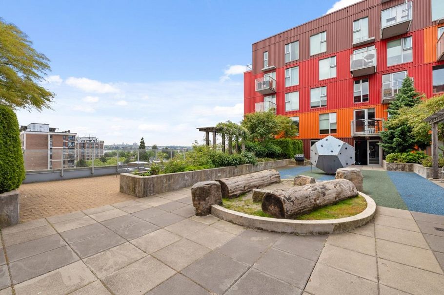 PH1 933 E Hastings Street Vancouver, BC - 25