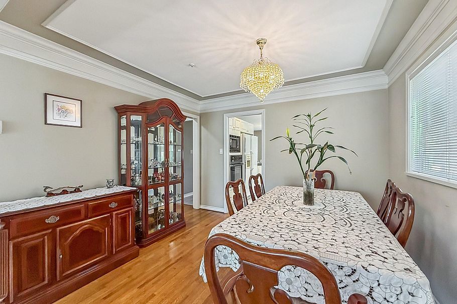 2755 W 20th Avenue Vancouver, BC - 11