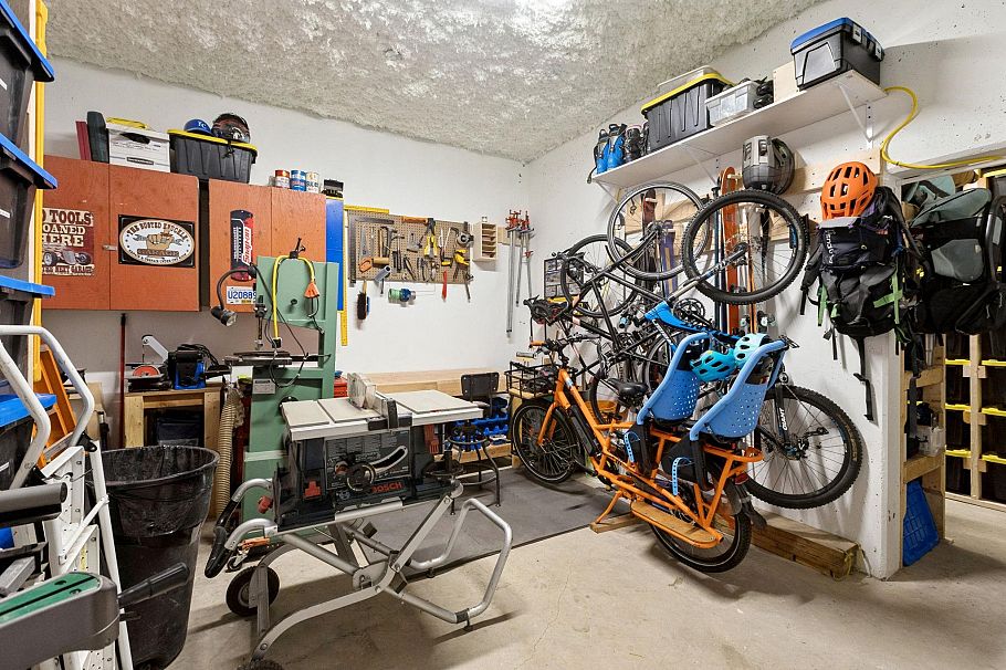 112 650 E 2nd Street North Vancouver, BC - 30