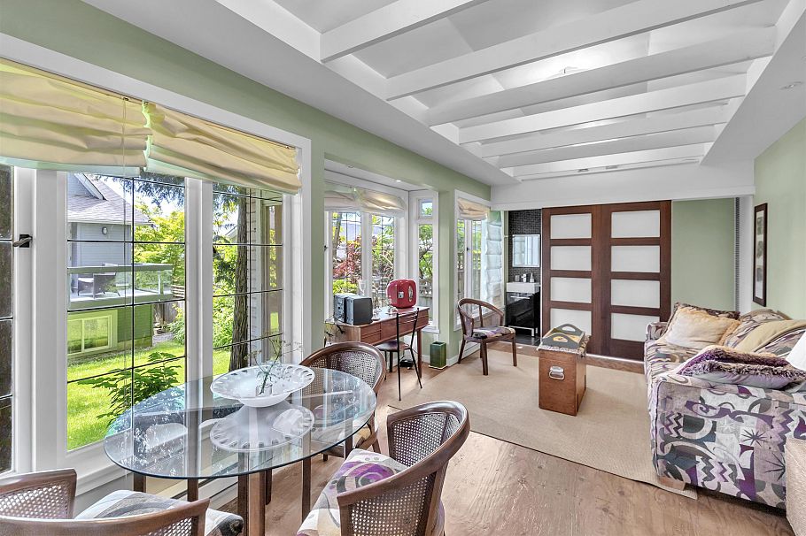 670 Montroyal Boulevard North Vancouver, BC - 26