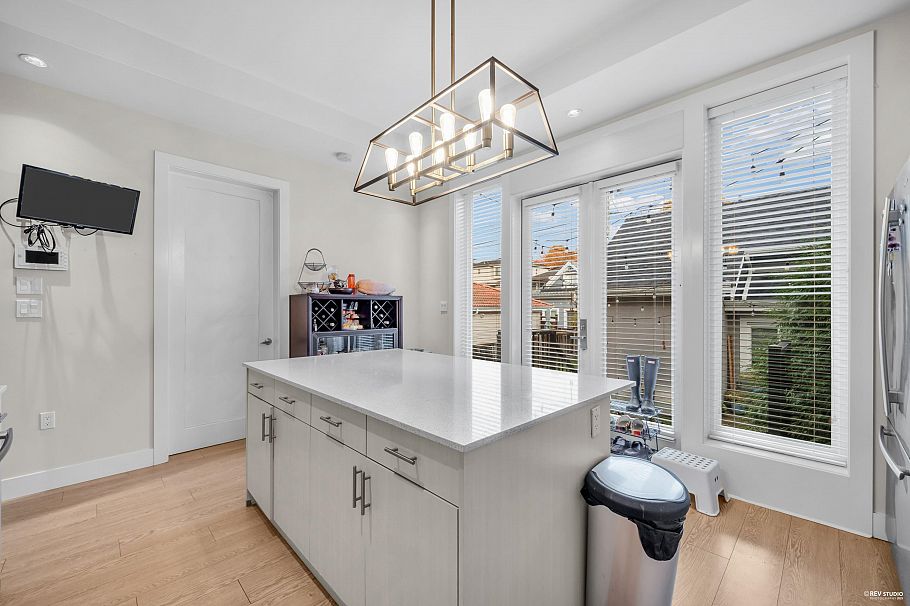 4770 Lanark Street Vancouver, BC - 4