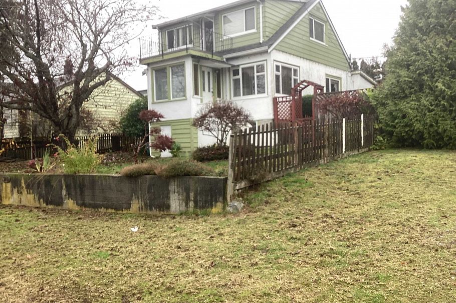 488 E 4th Street North Vancouver, BC - 6