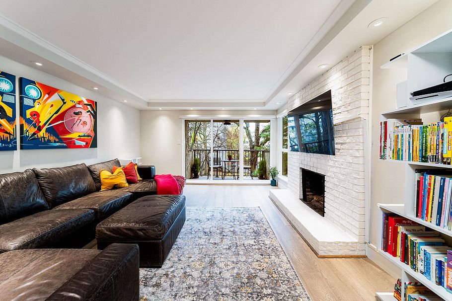 301 1234 Pendrell Street Vancouver, BC - 2