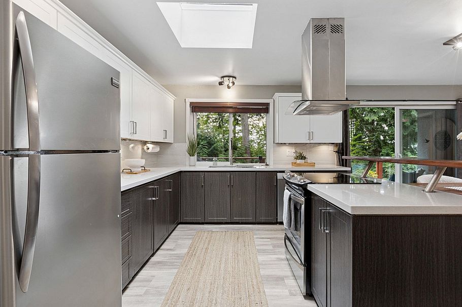 1433 Mcnair Drive North Vancouver, BC - 12