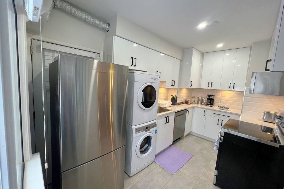 515 W Queens Road North Vancouver, BC - 7