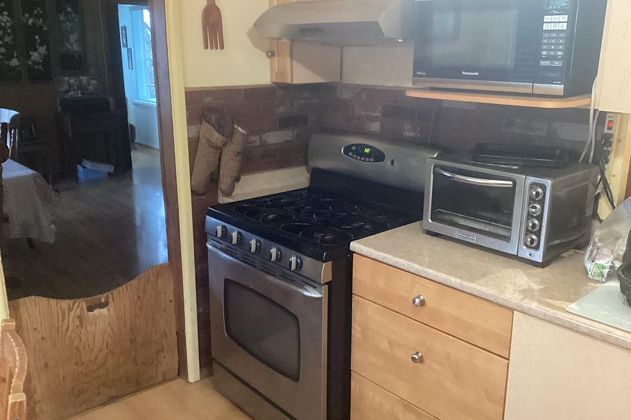 488 E 4th Street North Vancouver, BC - 9