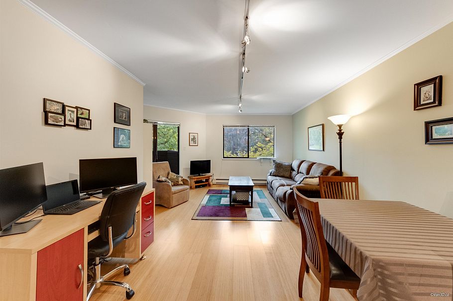 302 1633 W 11th Avenue Vancouver, BC - 4