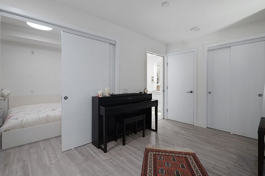 124 2035 Glenaire Drive North Vancouver, BC - 9