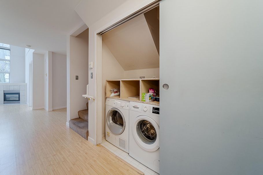 307 418 E Broadway Vancouver, BC - 14