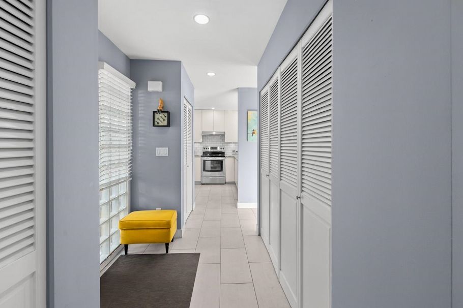 6 2880 W 33rd Avenue Vancouver, BC - 5