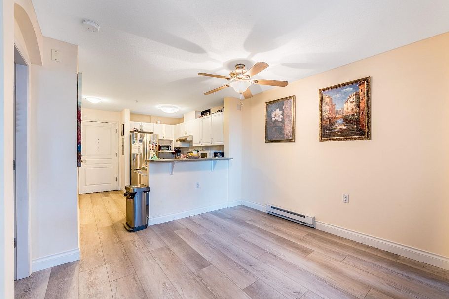 416 960 Lynn Valley Road North Vancouver, BC - 9